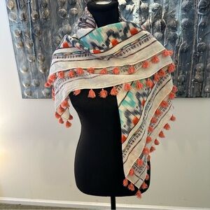 ⭐️ Vintage Soft Worn Patterned Shawl with Tassels